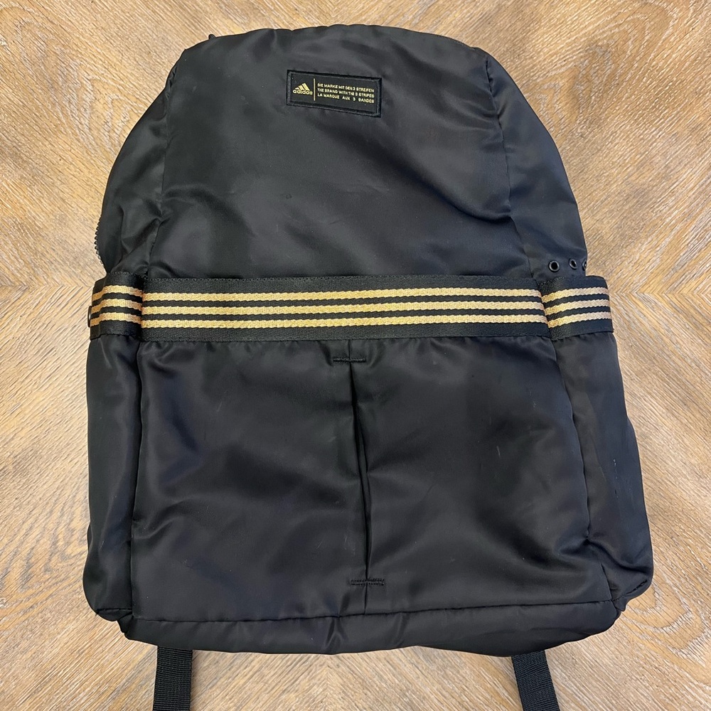 Adidas backpack like new
